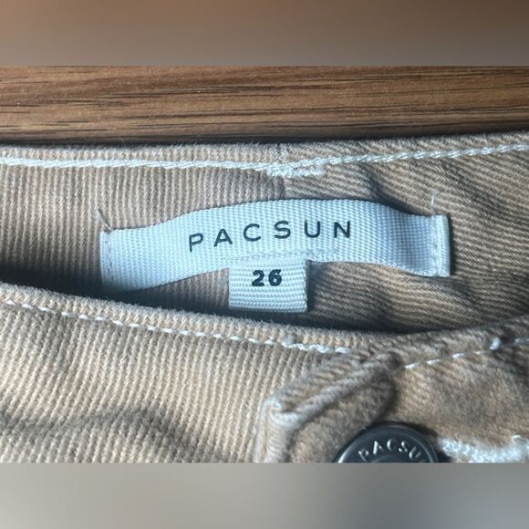 PacSun Women's Eco High Waisted Straight Leg Mom
Jeans in Tan Size 26 - Picture 5 of 7